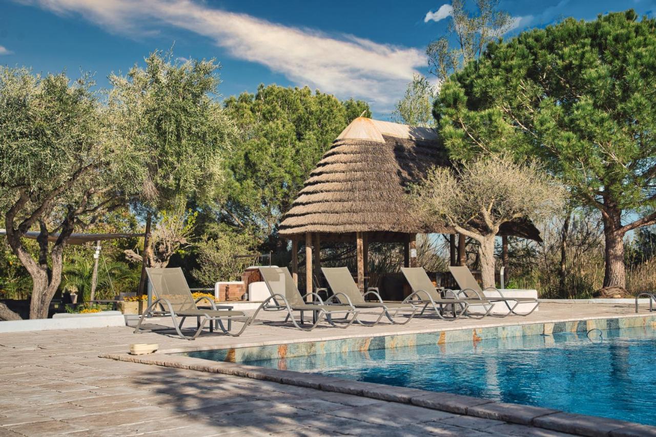 Mas De Calabrun Hotel Saintes-Maries-de-la-Mer Exterior photo