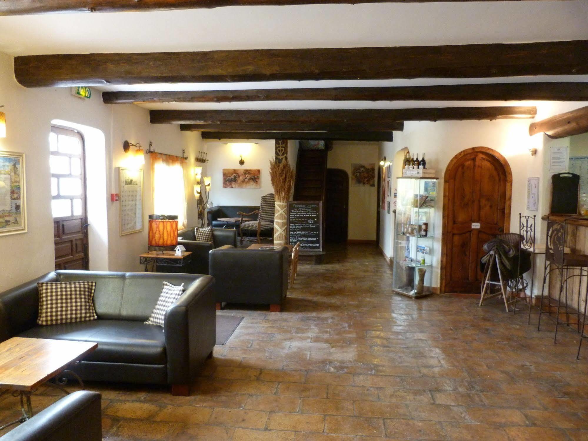 Mas De Calabrun Hotel Saintes-Maries-de-la-Mer Exterior photo